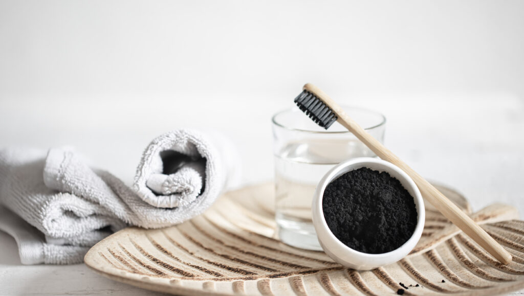 activated charcoal for teeth whitening