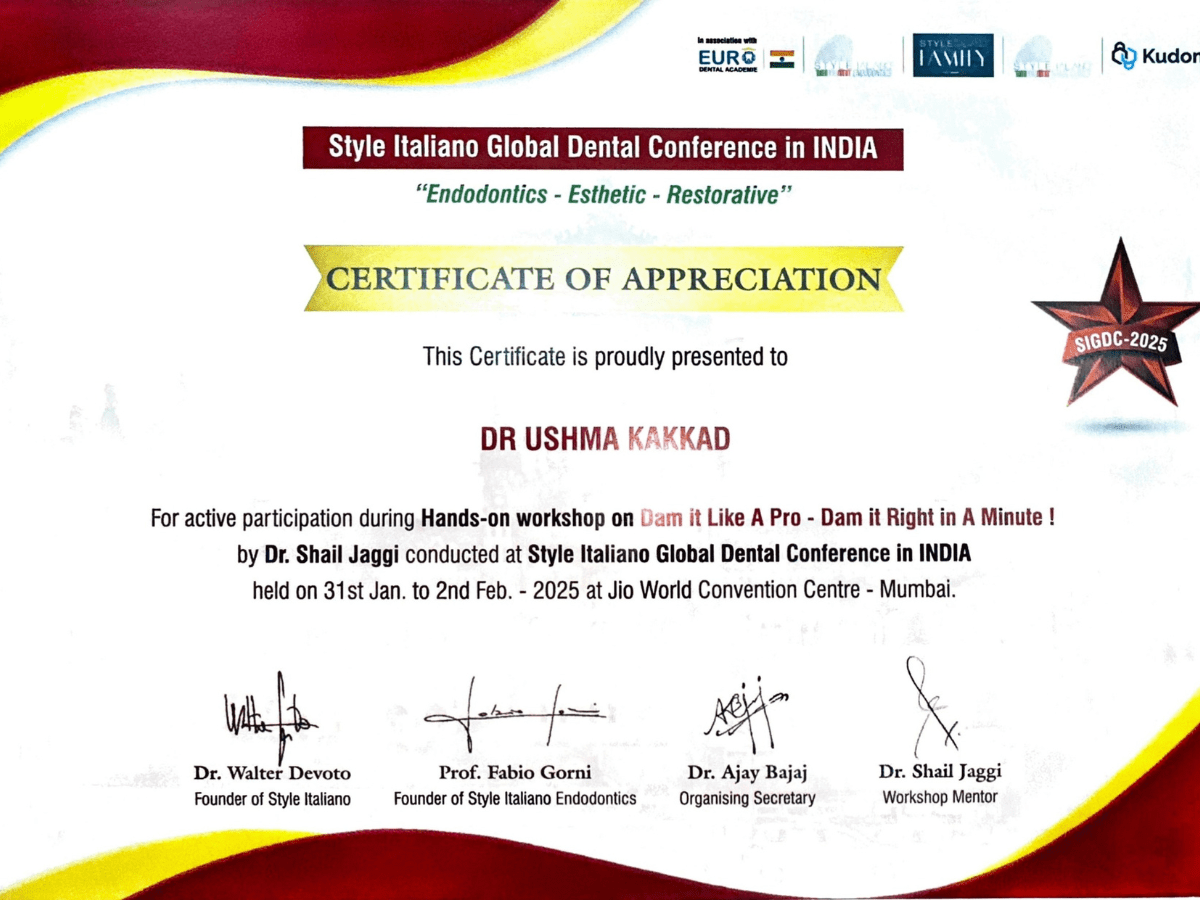 Award-winning dentist in Surat