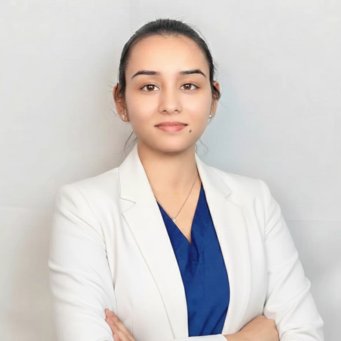 Dr Krishna Trusted crown & bridge dentist Surat